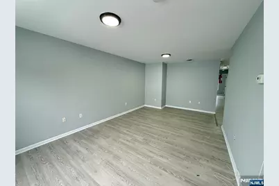34 Auburn Street 3 #3, Paterson, NJ 07501 - Photo 4