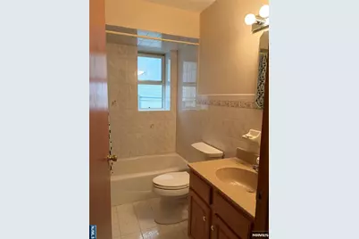 504 2nd Avenue 1 Plus In-La #1 plus In-La, Lyndhurst Township, NJ 07071 - Photo 24