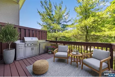 6 Schweinberg Drive R #R, Roseland, NJ 07068 - Photo 12