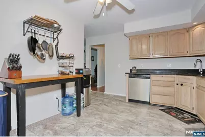 3 Brookside Heights 3I #3i, Wanaque, NJ 07465 - Photo 10