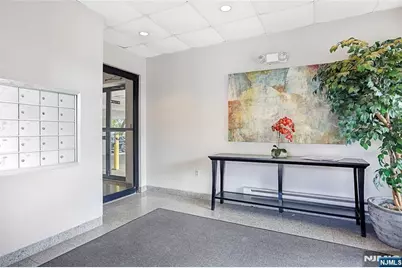 850 Main 2G #2G, Hackensack, NJ 07670 - Photo 4