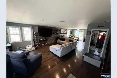 601 10th Street, Carlstadt, NJ 07072 - Photo 2