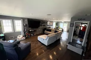 601 10th St, Carlstadt, NJ 07072 - Photo 2