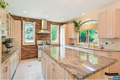 111 Magnolia Avenue, Cresskill, NJ 07626 - Photo 12