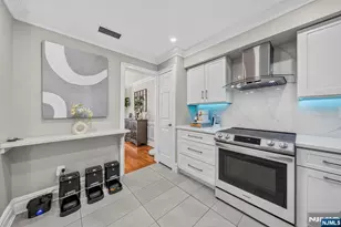 513 Windsor Dr, Palisades Park, NJ 07650 - Photo 16