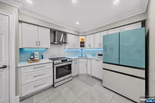 513 Windsor Dr, Palisades Park, NJ 07650 - Photo 14