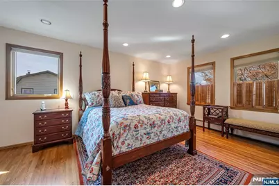 10 Woodmere Road, Caldwell, NJ 07006 - Photo 16