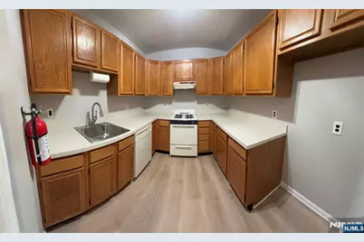 301 Bloomfield Avenue 3 #3, Nutley, NJ 07110 - Photo 14