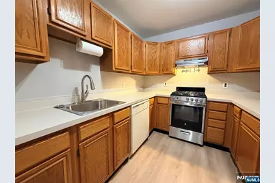 301 Bloomfield Avenue 3 #3, Nutley, NJ 07110 - Photo 6