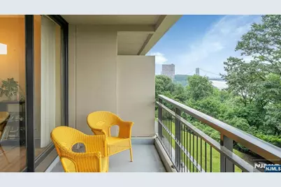 1 Horizon Road 408 #408, Fort Lee, NJ 07024 - Photo 26