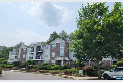 75 Mountainview Court, Riverdale, NJ 07457 - Photo 1