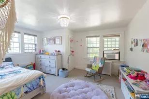 529 Wyndham Rd, Teaneck Township, NJ 07666 - Photo 26