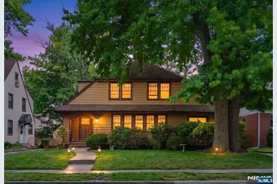 529 Wyndham Road, Teaneck Township, NJ 07666 - Photo 30