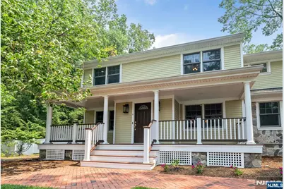 4 Burma Road, Wyckoff Township, NJ 07481 - Photo 2