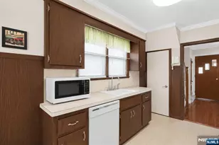 438-440 Joralemon St, Belleville, NJ 07109 - Photo 8