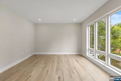 264 Beverly Hills Road, Fort Lee, NJ 07024 - Photo 18