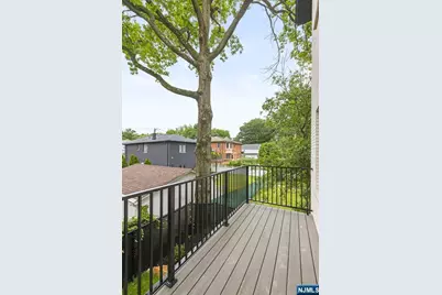 264 Beverly Hills Road, Fort Lee, NJ 07024 - Photo 16