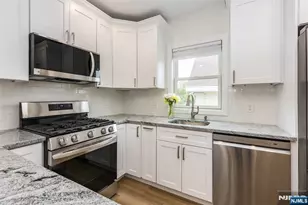 26 N Willow Street 2, Montclair, NJ 07042 - Photo 6