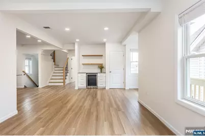 26 N Willow Street 2 #2, Montclair, NJ 07042 - Photo 2