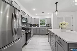 518 8th St, Lyndhurst Township, NJ 07071 - Photo 10