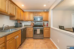 454 Cambridge Dr, Butler, NJ 07405 - Photo 6