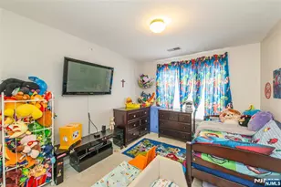454 Cambridge Dr, Butler, NJ 07405 - Photo 16