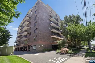 140 Euclid Ave 5G, Hackensack, NJ 07601 - Photo 2