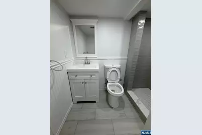 299 Broadway, Paterson, NJ 07522 - Photo 18