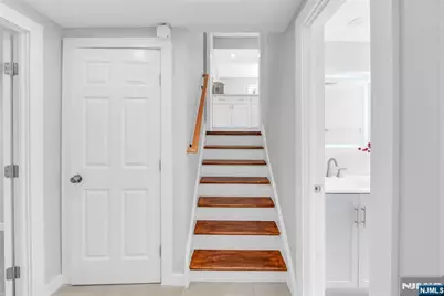 136 E Clinton Avenue, Bergenfield, NJ 07621 - Photo 24