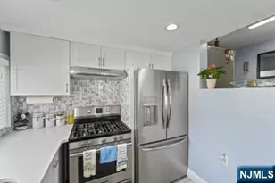 147 7th St, Saddle Brook Township, NJ 07663 - Photo 6