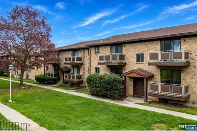 107 Bellgrove 3B #3B, Mahwah, NJ 07430 - Photo 2