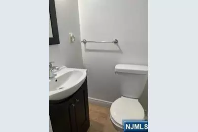19 Shelby Court Right #Right, Paramus, NJ 07652 - Photo 6