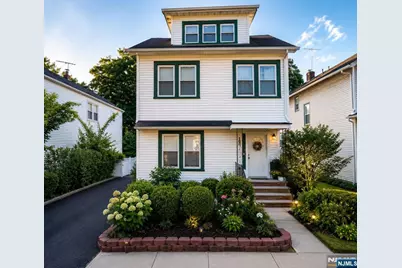 16 Rosedale Avenue, Montclair, NJ 07042 - Photo 1