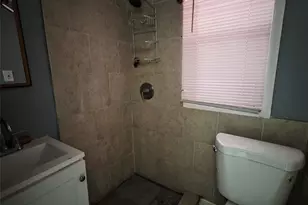 34 Vreeland Ave 1, Passaic, NJ 07055 - Photo 6