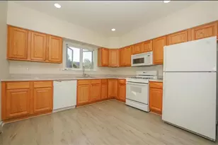 558 Lafayette Ave 1, Hawthorne, NJ 07506 - Photo 4