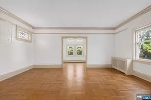 540 Highridge Ave, Cliffside Park, NJ 07010 - Photo 8