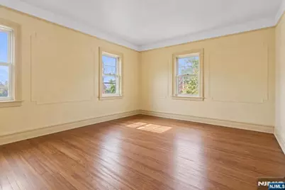 540 Highridge Avenue, Cliffside Park, NJ 07010 - Photo 10