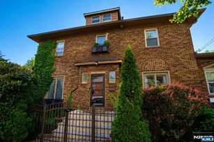 540 Highridge Ave, Cliffside Park, NJ 07010 - Photo 2