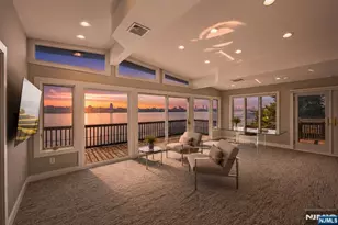 35 Shore Rd, Edgewater, NJ 07020 - Photo 14