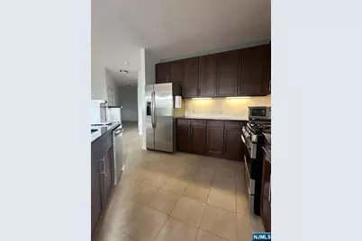 4425 Riverview Avenue 425 #425, Englewood, NJ 07631 - Photo 2