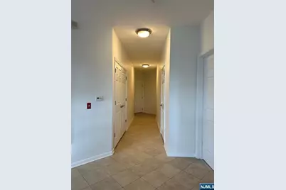 4425 Riverview Avenue 425 #425, Englewood, NJ 07631 - Photo 4
