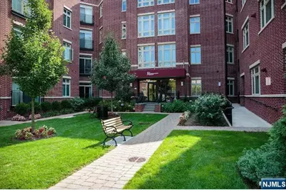 4425 Riverview Avenue 425 #425, Englewood, NJ 07631 - Photo 1