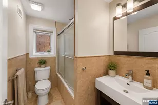335 Riverdale Dr, Fort Lee, NJ 07024 - Photo 46