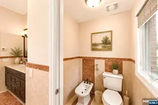 335 Riverdale Dr, Fort Lee, NJ 07024 - Photo 32