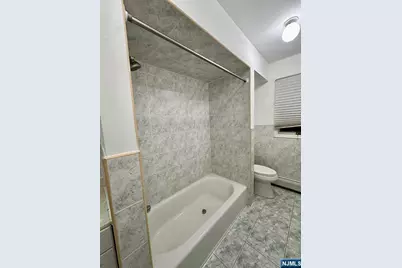656 Day Avenue 2 #2, Ridgefield, NJ 07657 - Photo 14
