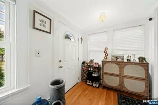 76 Prospect St, Midland Park, NJ 07432 - Photo 4