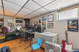 360 Rutherford Blvd, Clifton, NJ 07014 - Photo 8