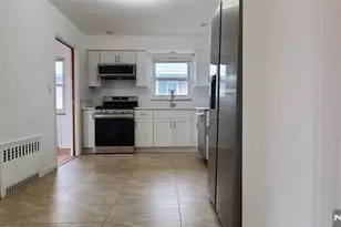 2152 South Street 2nd Fl, Fort Lee, NJ 07024 - Photo 8