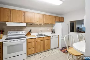 10 Orchard Street 1F, Hackensack, NJ 07601 - Photo 4