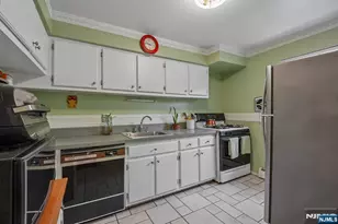 1255A Valley Road 15, Wayne, NJ 07470 - Photo 10